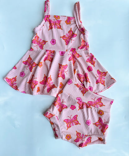 (MTO) pink butterflies