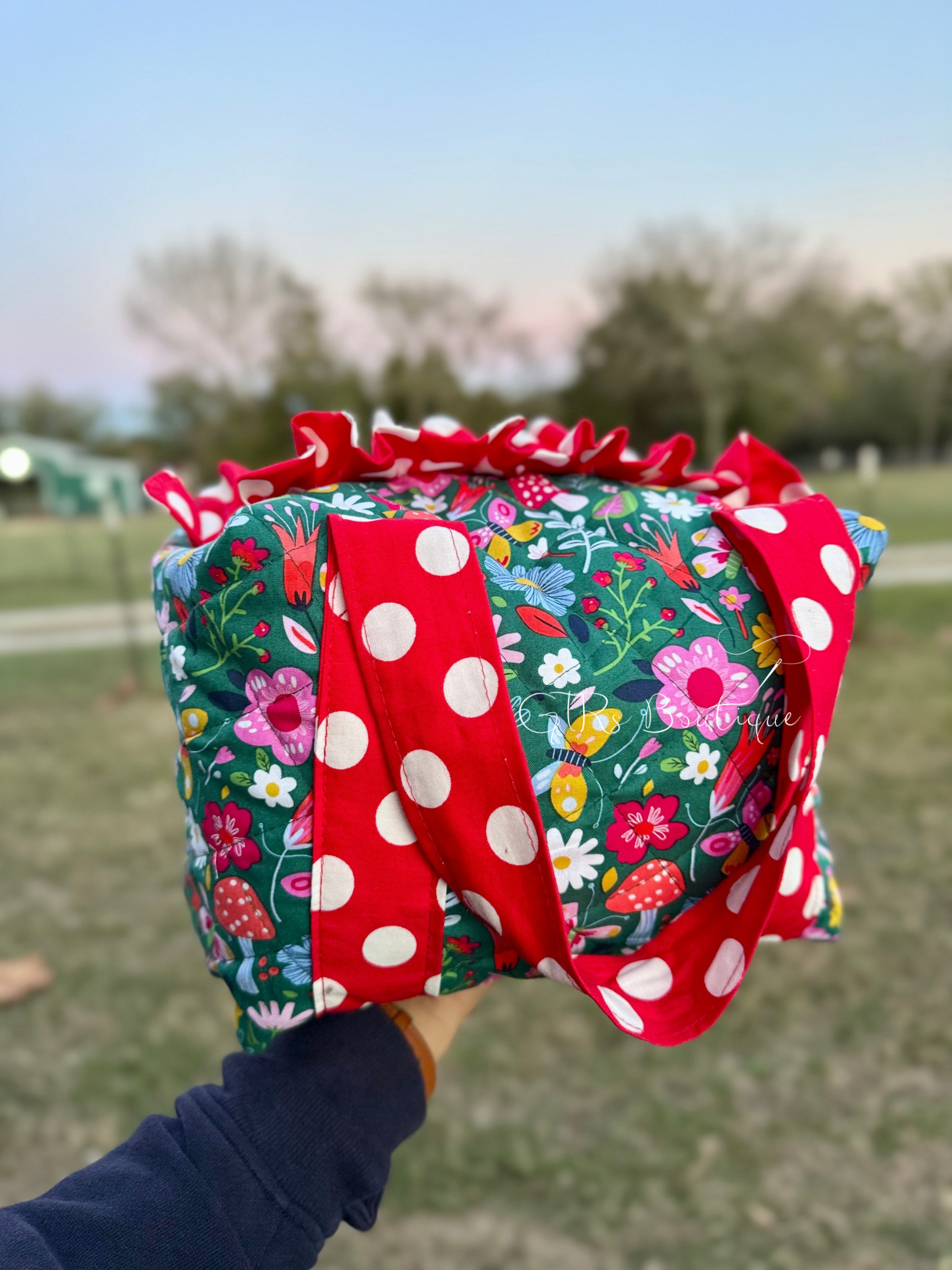 Mini fabric quilted duffle bag