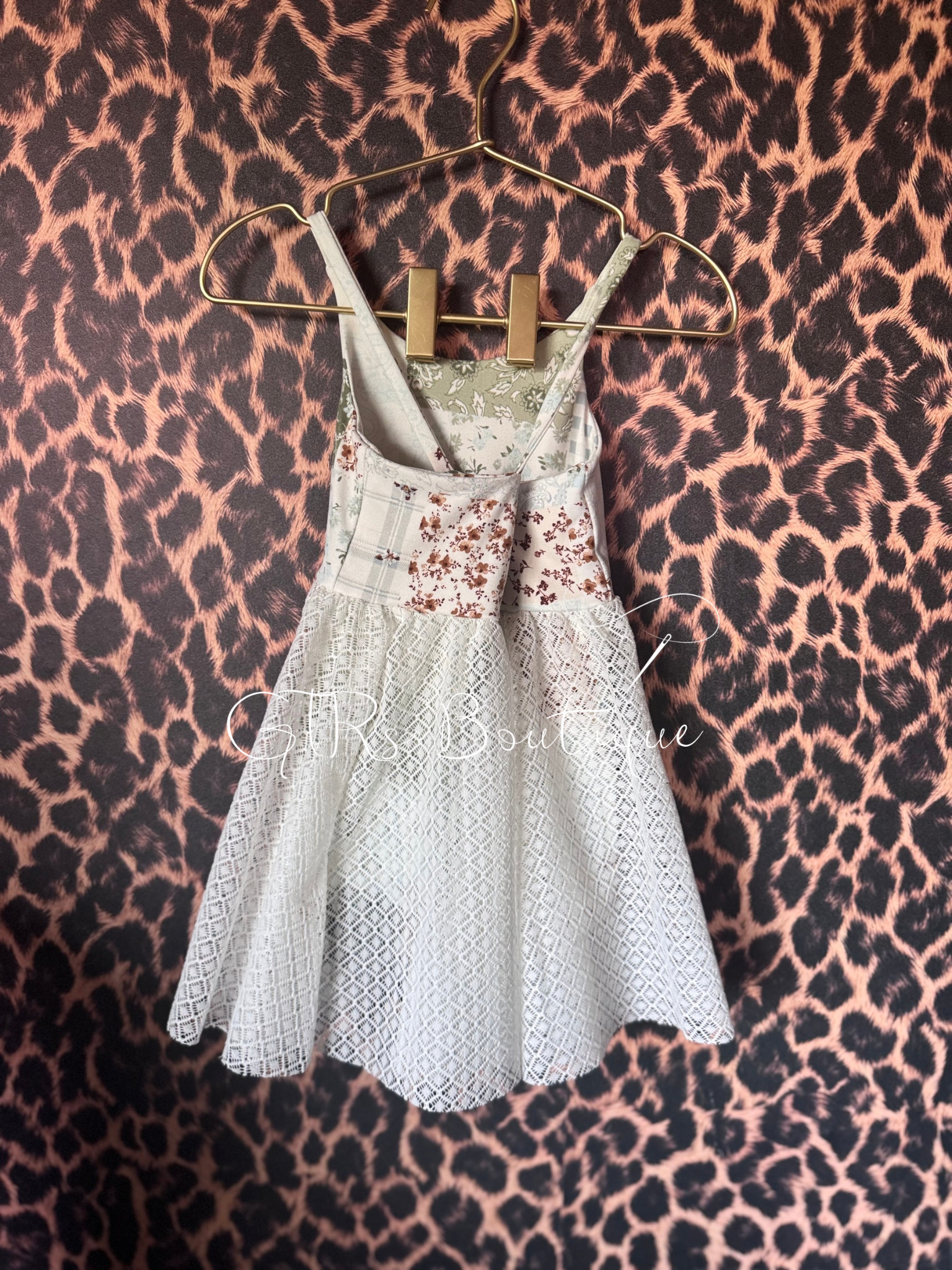 Skirted Leo 2T
