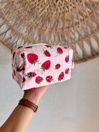 Strawberry 2-1 diaper and wipe pouch
