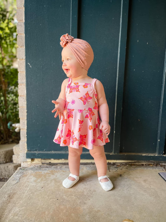 (MTO) pink butterflies