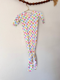Checkered baby knotted gown size 0/3m