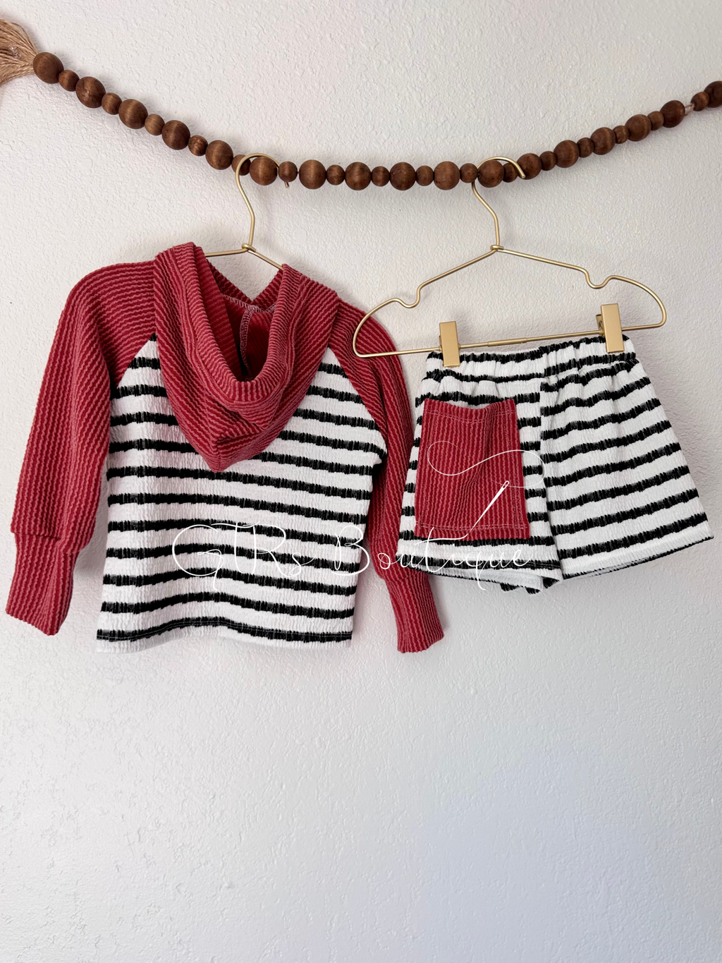 Stripes set size 12/18m