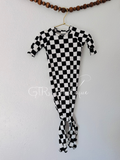 Baby knotted gown size 0/3m